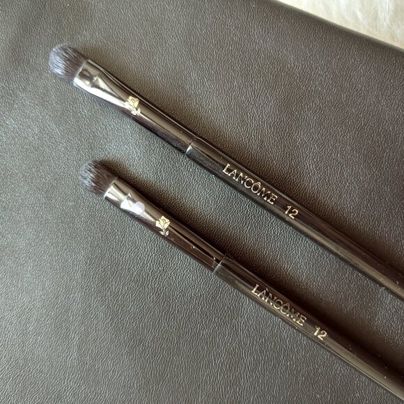 2 Lancome Precision Shadow Brushes #12 - Picture 9 of 14